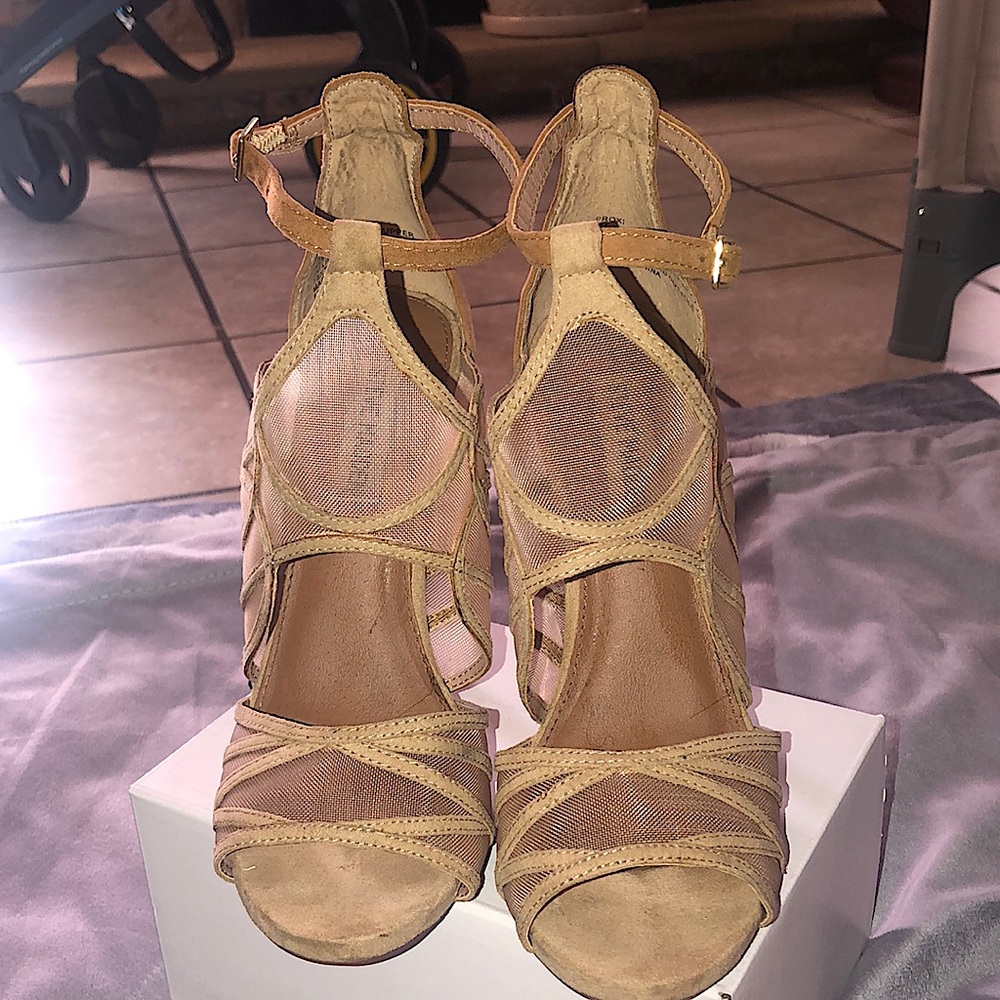 Tan Open Toe Stilettos Size 7M